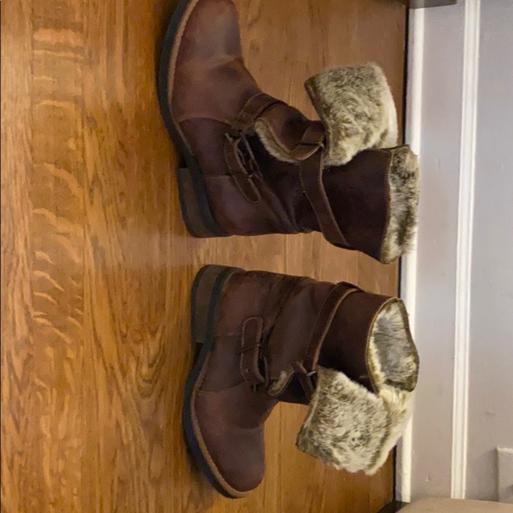 Real Brown leather Steve Madden boots. Size 7 - Picture 3 of 4